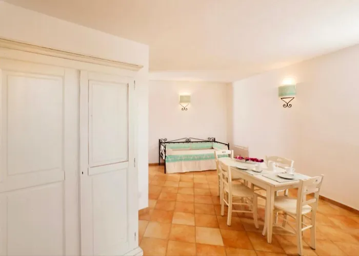 Apartahotel Isa-residence With Swimming-pool In Vignola Mare, With Air Conditioning And Private Outdoor Area Vignola Mare