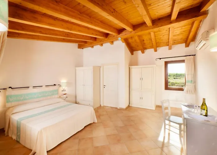 Apartahotel Isa-residence With Swimming-pool In Vignola Mare, With Air Conditioning And Private Outdoor Area