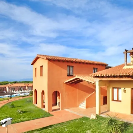 Isa-residence With Swimming-pool In Vignola Mare, With Air Conditioning And Private Outdoor Area *
