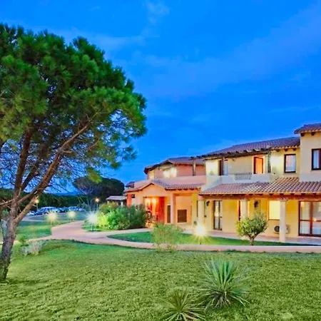 Isa-residence With Swimming-pool In Vignola Mare, With Air Conditioning And Private Outdoor Area Aparthotel *