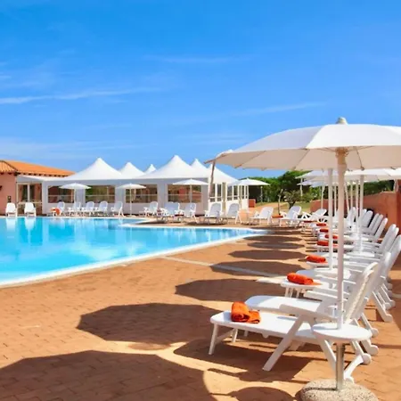 Aparthotel Isa-residence With Swimming-pool In Vignola Mare, With Air Conditioning And Private Outdoor Area Vignola Mare